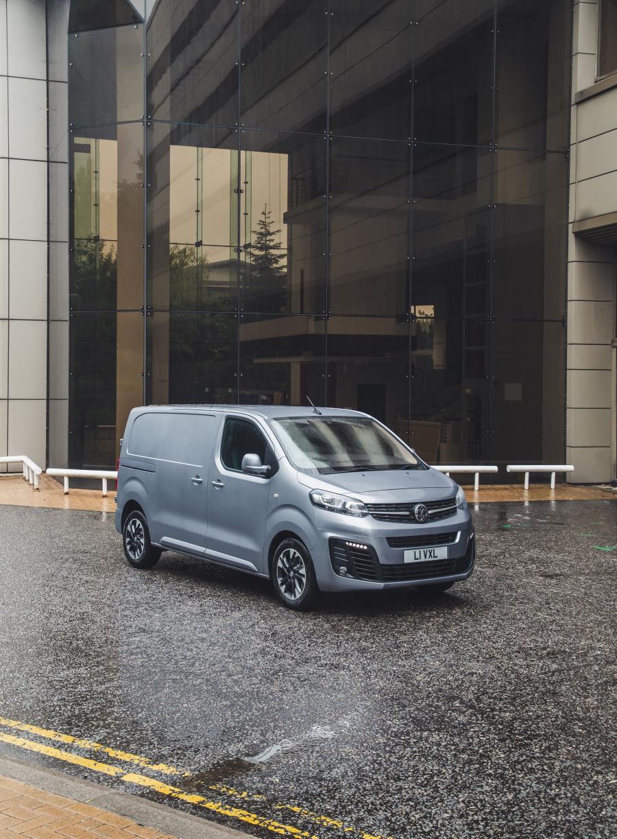  Vauxhall Vivaro Van 2019 года  (фото 12 из 35)